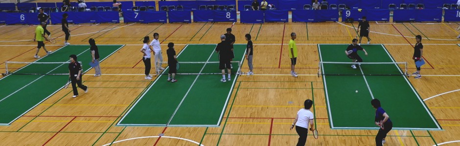 バウンドテニスは誰でも簡単にできるスポーツです。